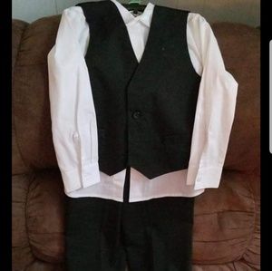 Boys size 6 Dress Suit